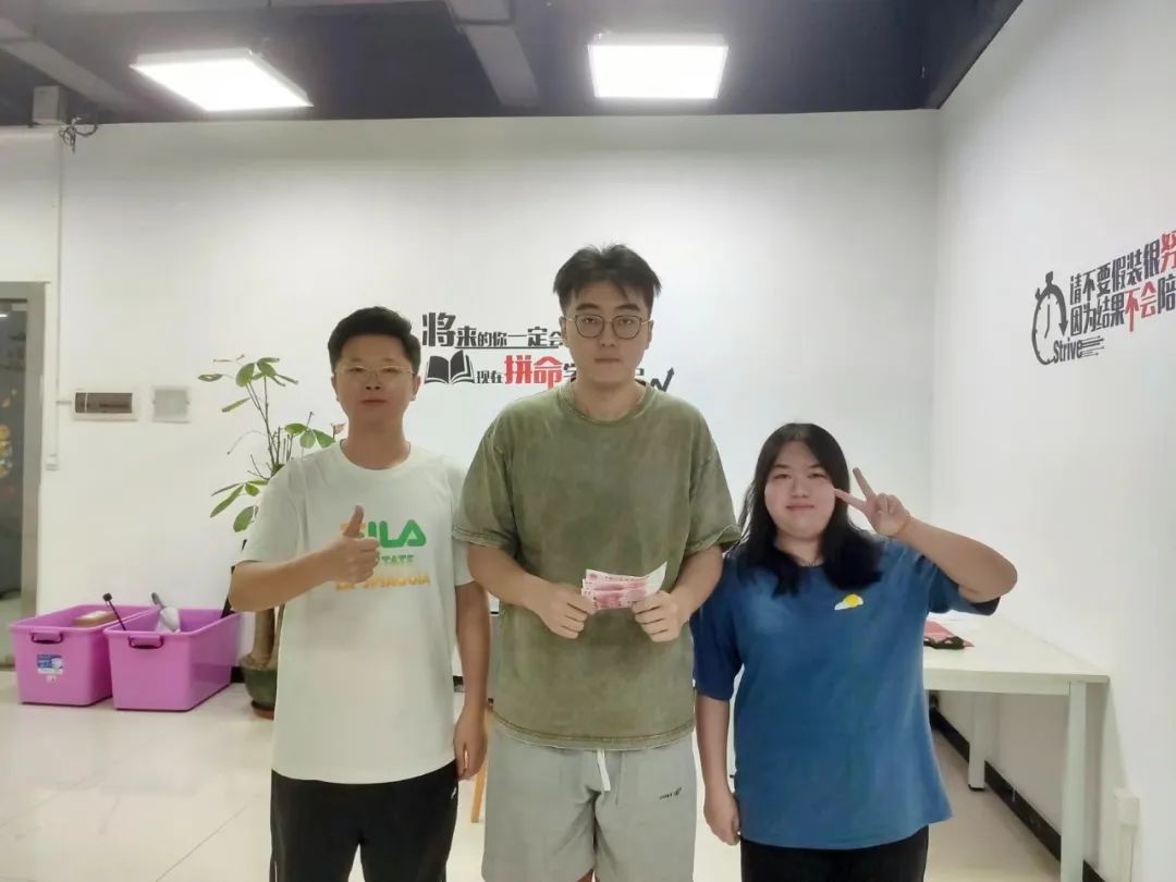 1657702708595688.jpg 1657702708595688.jpg