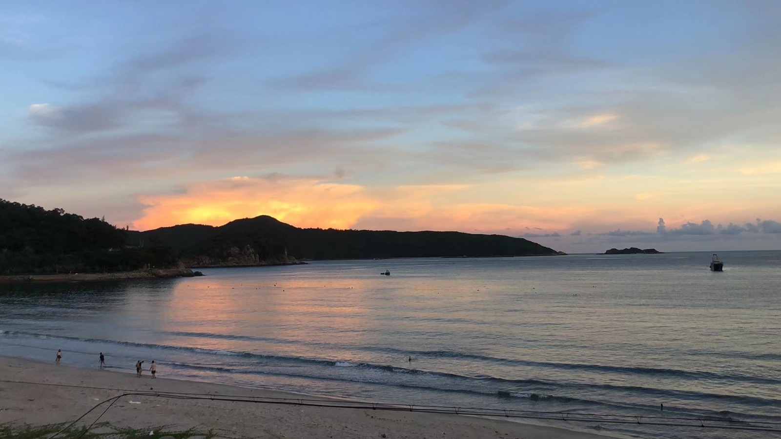 1688550303138897.jpg 1688550303138897.jpg